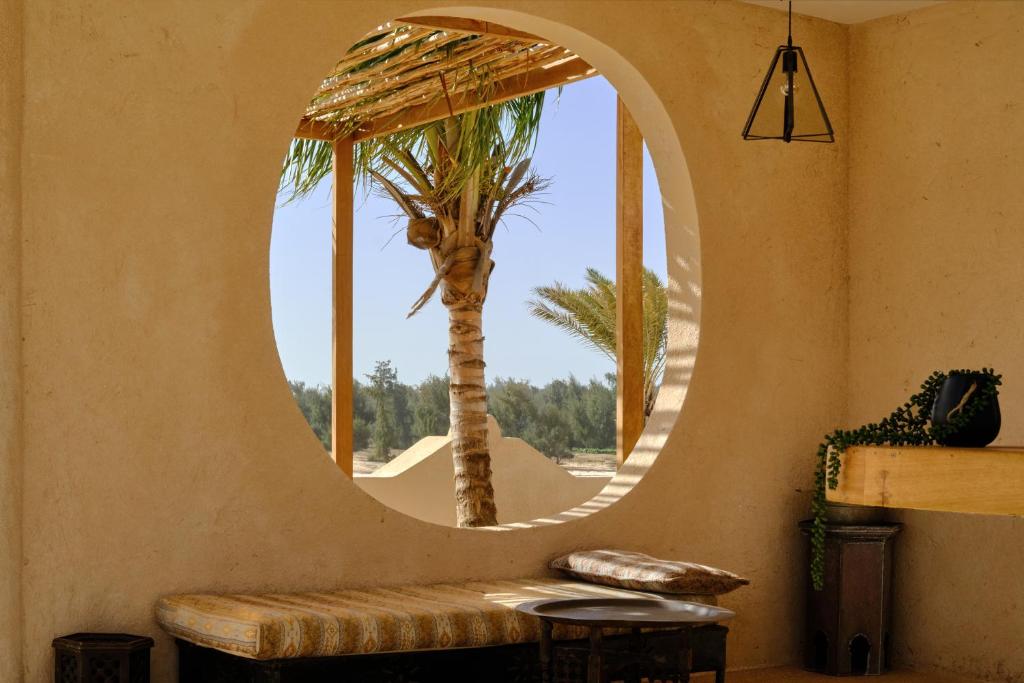 OKAÏ Oasis Desert