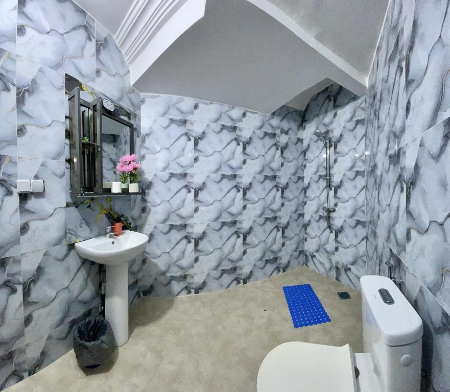 TOURACO Suite