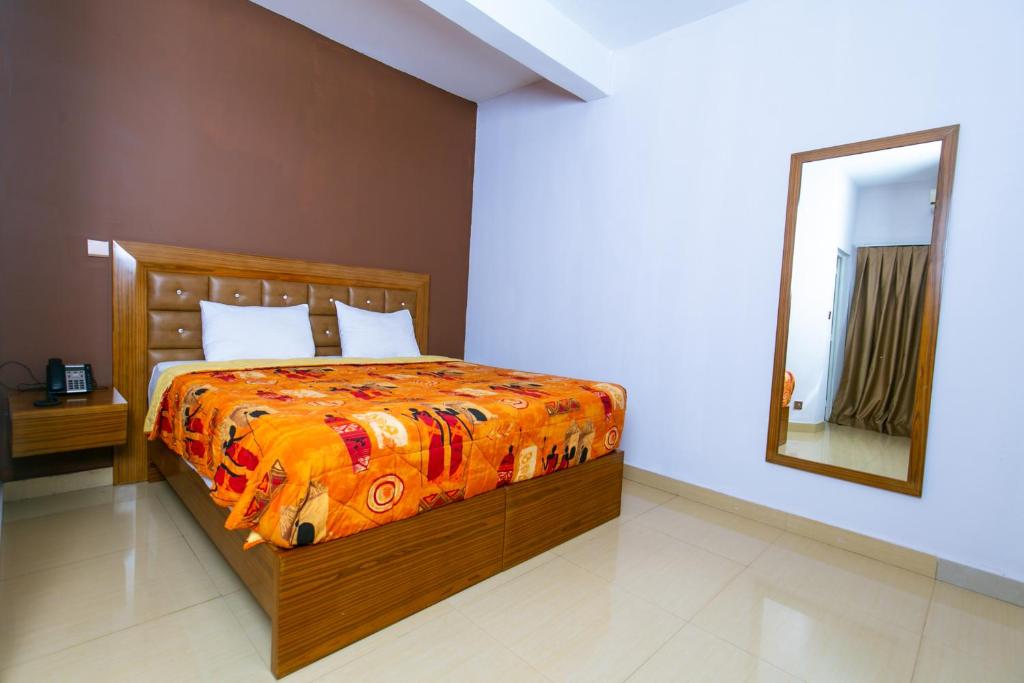 Wakola Hotel Cheikh Anta DIOP