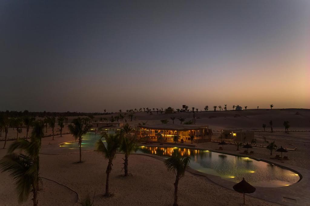 OKAÏ Oasis Desert