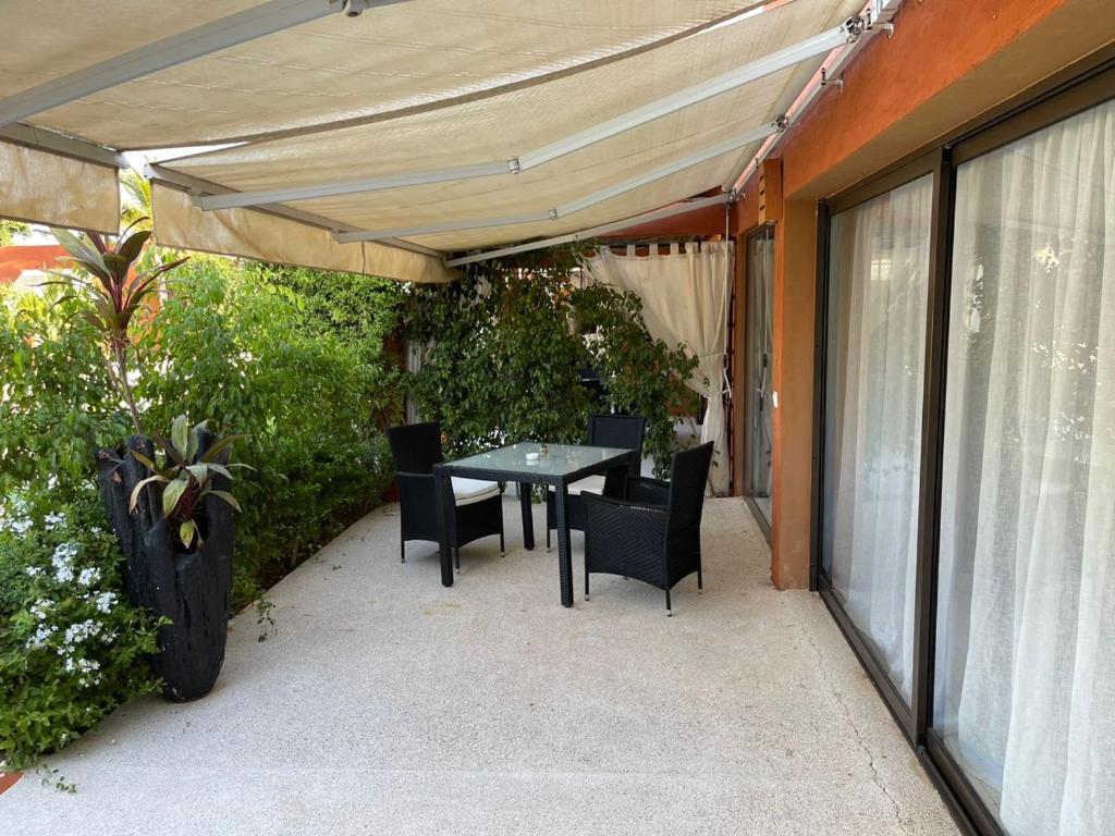 Villa Le Petit Paradis Saly Boutique Hotel