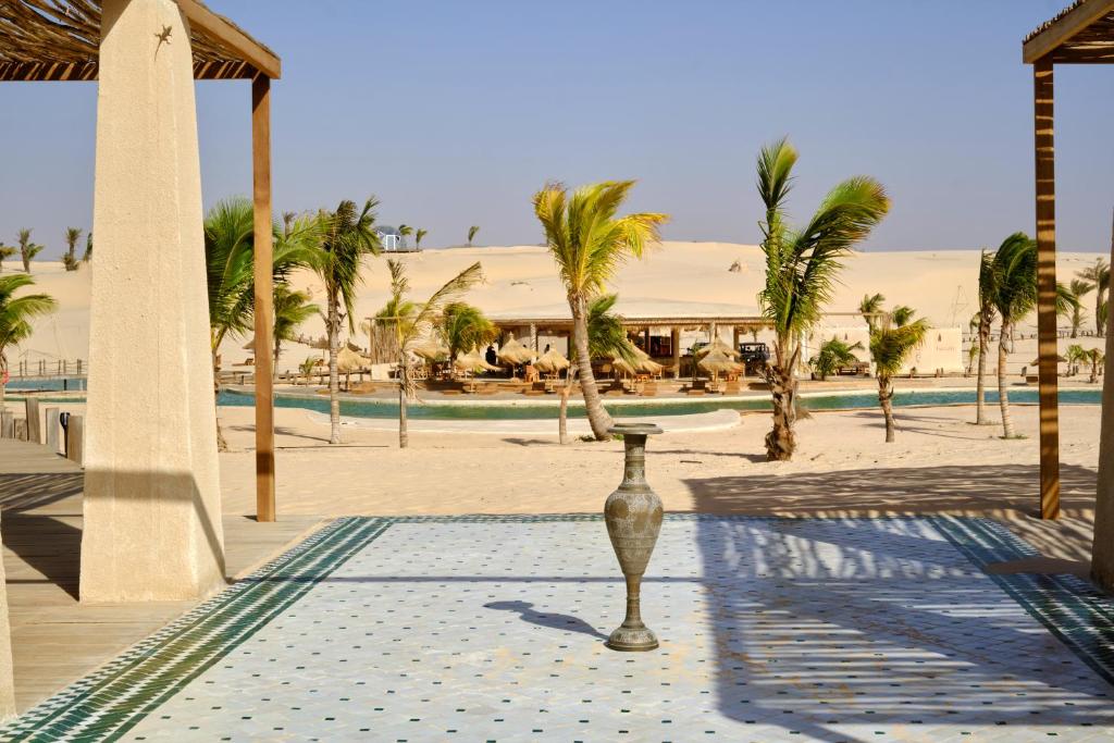 OKAÏ Oasis Desert